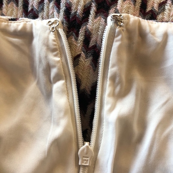 WHBM Wool Blend Lined Pencil Skirt (4) - Picture 13 of 16